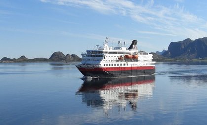 Schip Nordkapp van rederij Hurtigruten