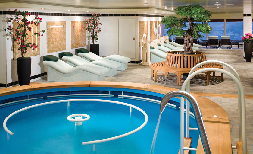Een therapiebad op de Norwegian Gem van NCL