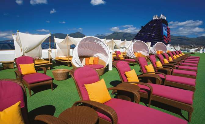 Een prive zonnedek op de Norwegian Jade van NCL