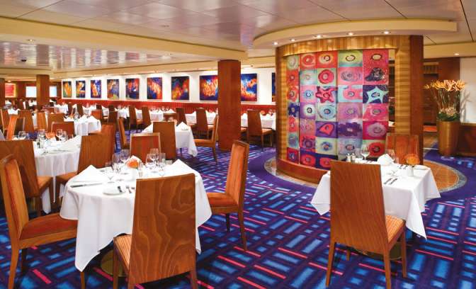 Restaurant Alizar op de Norwegian Jade van NCL