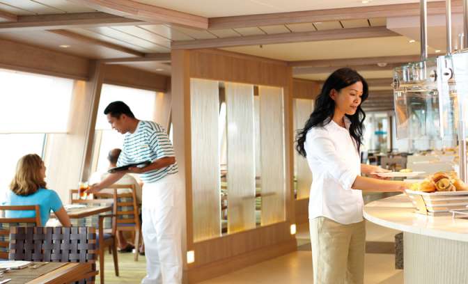 Het lido cafe op de Crystal Symphony van Crystal Cruises