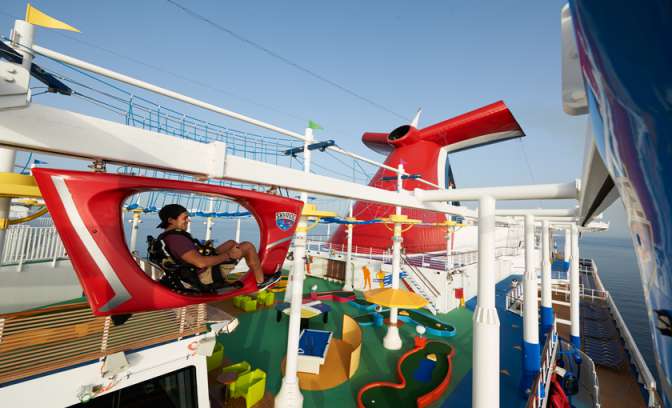 Skydrive op dek van Carnival Vista