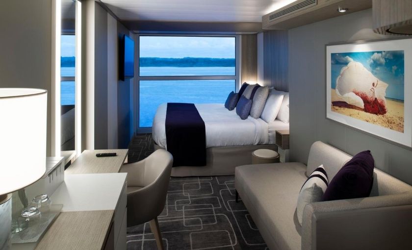 Celebrity Apex infinity hut