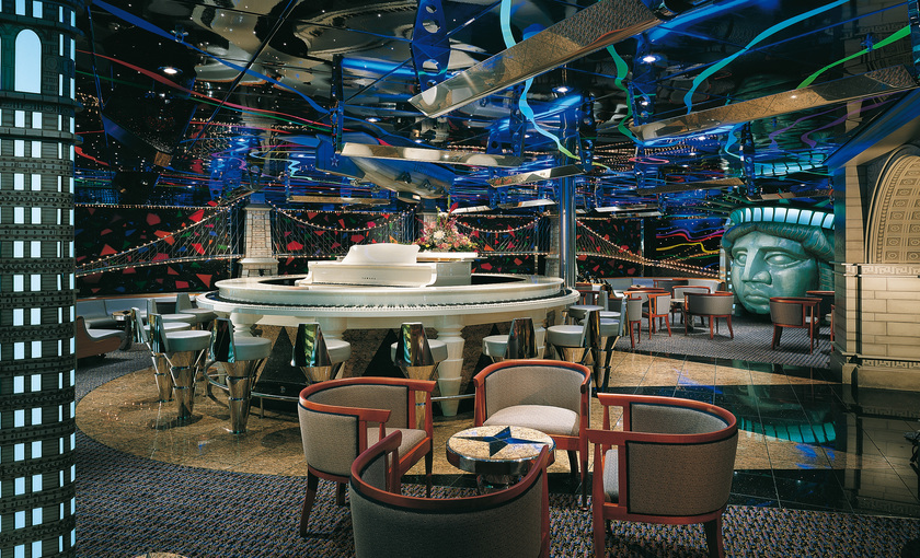 Discotheek Carnival Elation 